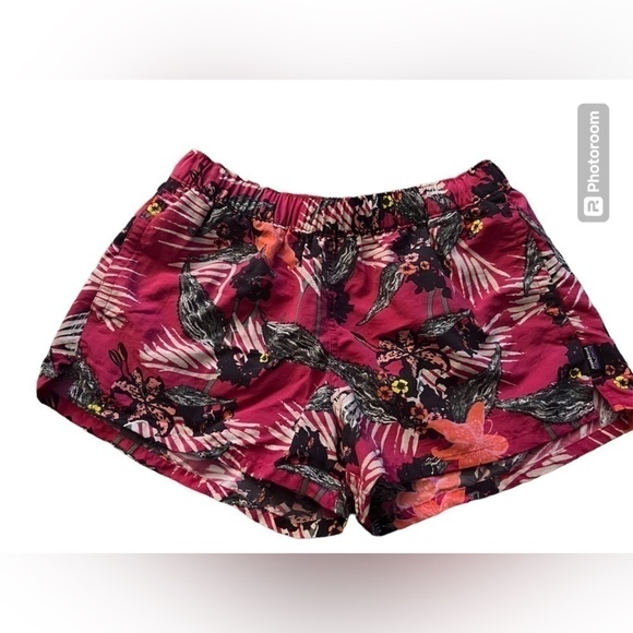 Patagonia Barely Baggies Kelp Garden print small - Picture 1 of 5